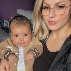 Thalia, Família em Teutônia
