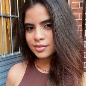 Emilly, Babá em Lauro de Freitas