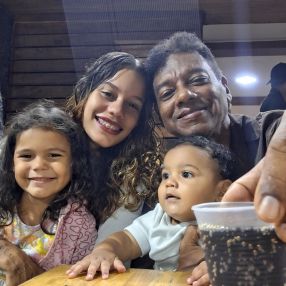 Kendra, Família em Araruama