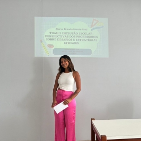 Brenda, Babá em Poços de Caldas
