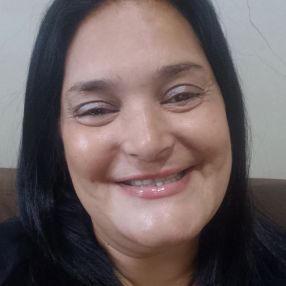 Giovana, Babá em Botucatu