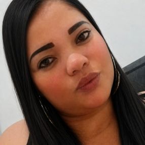 Ariane, Babá em Camaçari