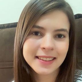 Poliana, Babá em Uberlândia