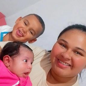 Leticia, Família em Leme