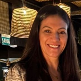 Marcia, Babá em Blumenau