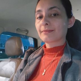 Helena, Babá em Pouso Alegre