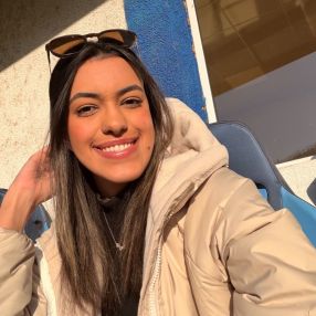 Kathlyn, Babá em Salto