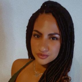 Julie Anne, Babá em Duque de Caxias