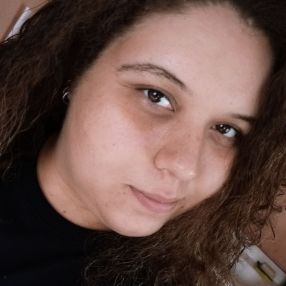 Luana, Babá em Pouso Redondo