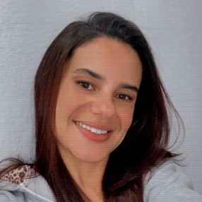 Camila, Babá em Caratinga