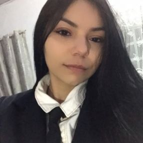 Emily, Babá em Bandeirantes