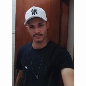 Douglas, Família em Cravinhos