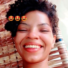 Gabriela, Babá em Várzea Grande