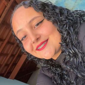Julia, Babá em Piedade