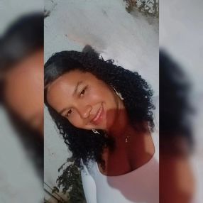 Letícia, Babá em Pilar