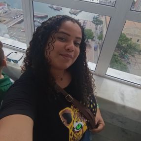Sara Oliver, Babá em Penha