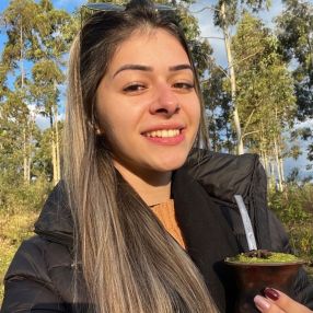 Bruna, Babá em Camaquã