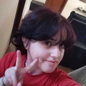 Sabrina, Babá em Viçosa