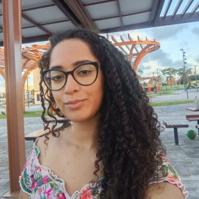 Amanda, Babysitter in Recife