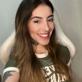 Bruna, Babá em Garopaba