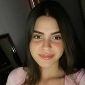 Camila, Babá em Nova Santa Rita