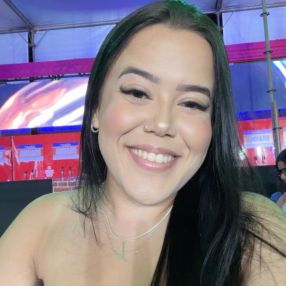 Klarah, Babá em Extrema