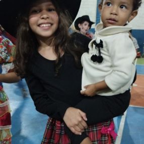 Dhivina, Família em Hortolândia