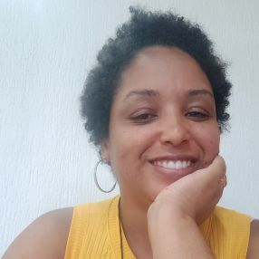 Tatiane, Babá em Suzano