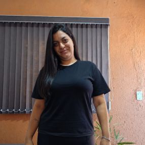 Iris, Babá em Atibaia