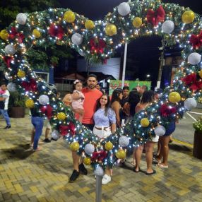 Denis, Família em Extrema
