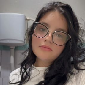 Stefani, Babysitter in Campos Novos