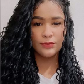 Luana, Babá em Montes Claros
