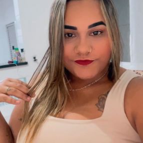 Laura, Babá em São Vicente