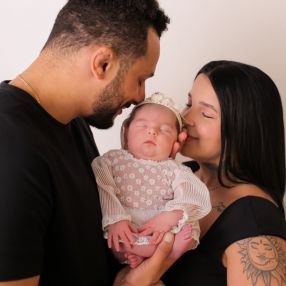 Alexandra, Family in Goiânia
