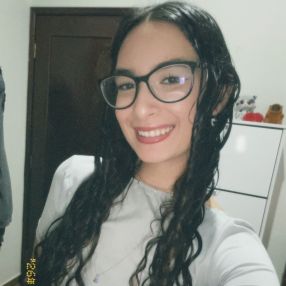 Ana Caroline, Babysitter in Espírito Santo do Pinhal