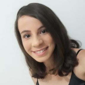Ariane, Babá em Trindade