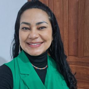 Luzia, Babá em Governador Celso Ramos