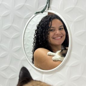 Larissa, Babá em Jandira