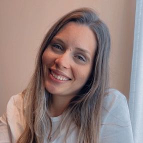 Danielle, Babá em Cotia