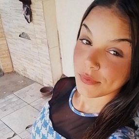 Nicoly, Babá em Balneário Arroio do Silva