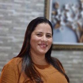 Elizabeth, Babá em Camaragibe