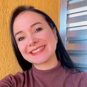 Nicole, Babá em São José dos Campos