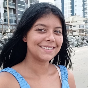 Ana Luísa, Babá em Navegantes