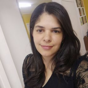 Cintia, Babá em São Bento do Sul