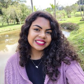 Bianca, Babysitter in Vila Velha
