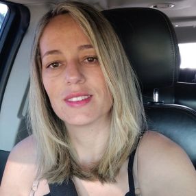 Débora, Babá em Ibirité