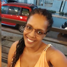 Viviane, Babá em Marília