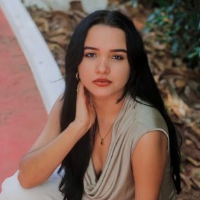 Larissa, Babá em Balsas