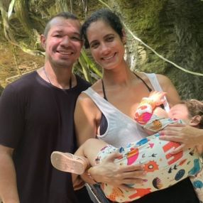 Laysa, Família em Salvador