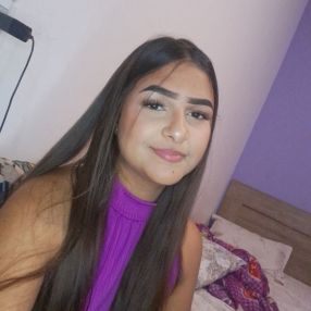 Julia Rodrigues, Babá em Pederneiras